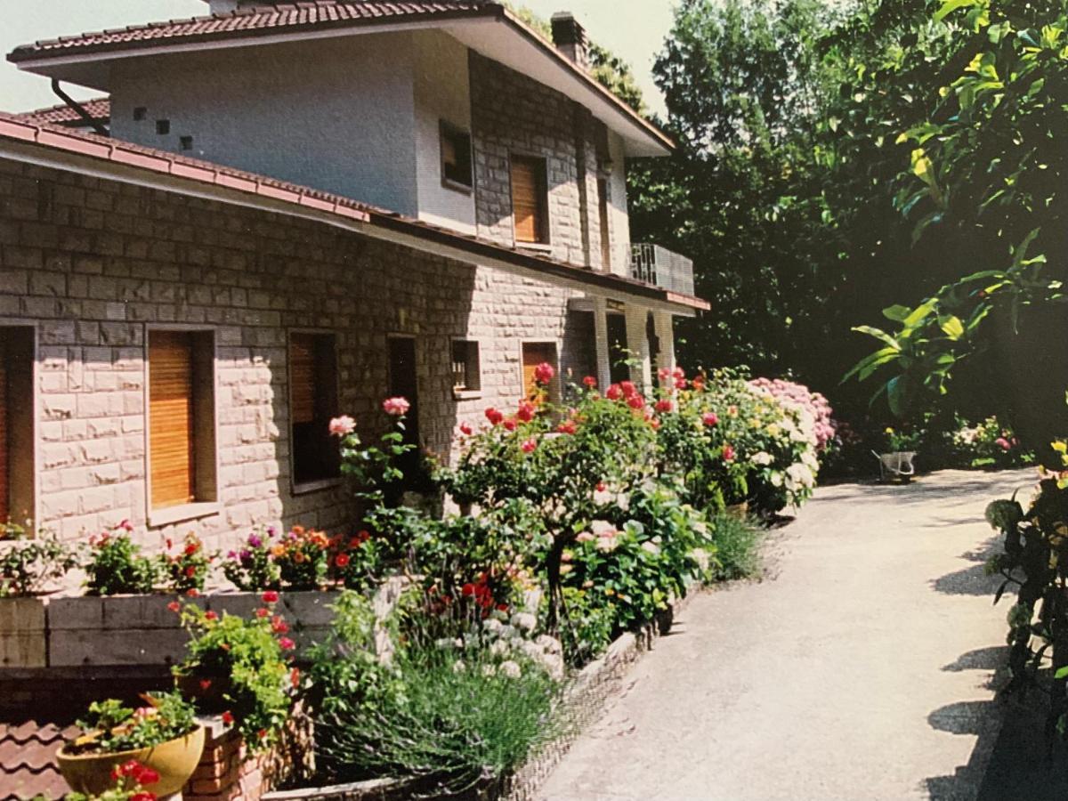 Peaceful Country Living At Apartments At Villa Clara Vimignano-Chiesa المظهر الخارجي الصورة